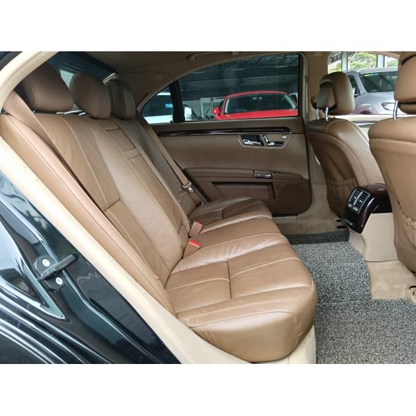 Mercedes-Benz S300