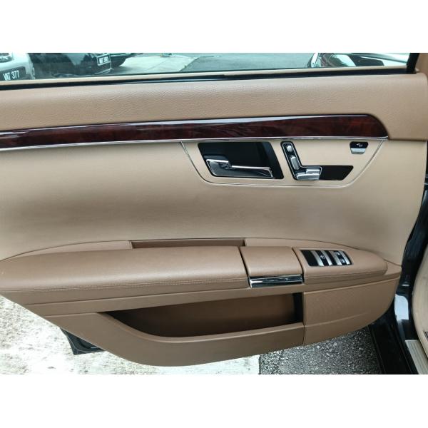 Mercedes-Benz S300