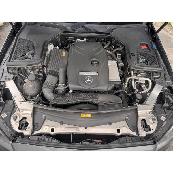 Mercedes-Benz E200