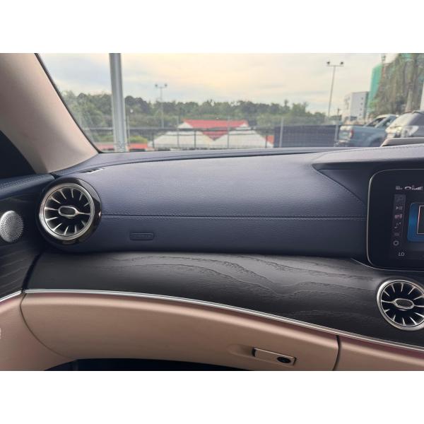 Mercedes-Benz E200