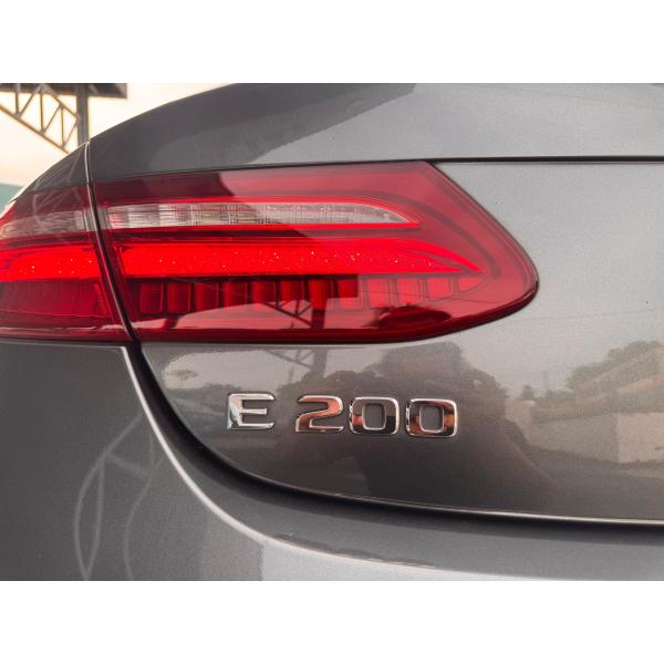 Mercedes-Benz E200