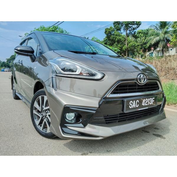 Toyota Sienta