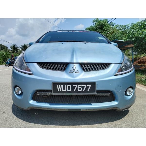  Mitsubishi Grandis