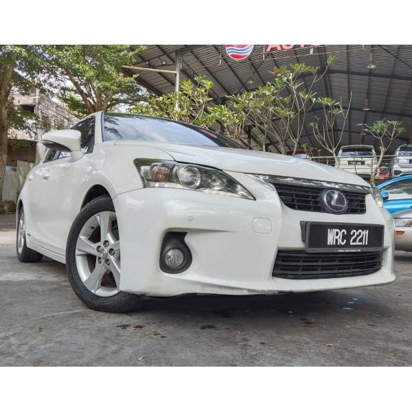 Lexus CT 200h