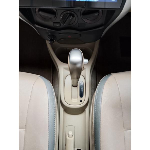  Nissan Grand Livina