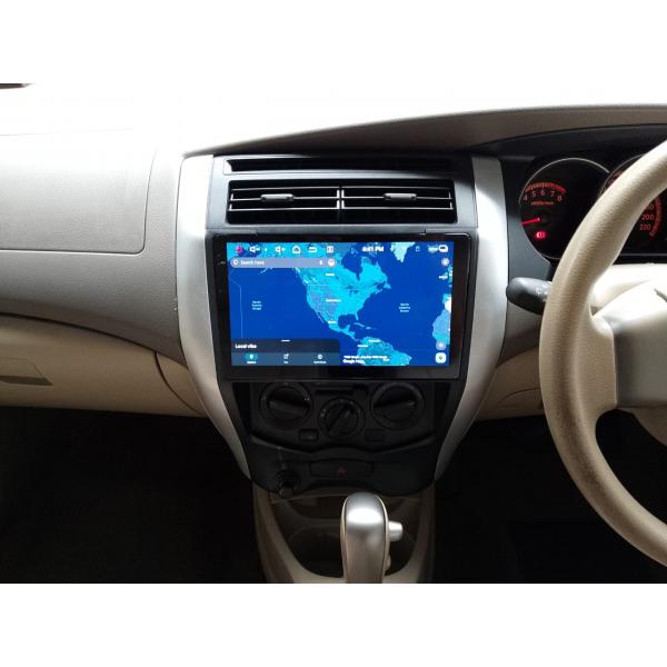  Nissan Grand Livina