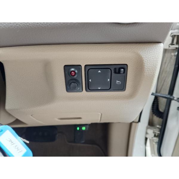  Nissan Grand Livina