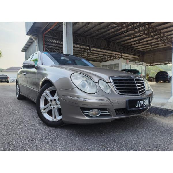  Mercedes-Benz E230