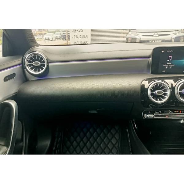 Mercedes-Benz CLA200
