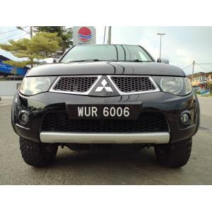  Mitsubishi Triton