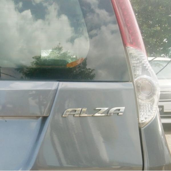  Perodua Alza