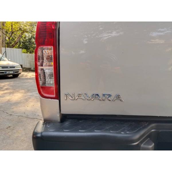  Nissan Navara