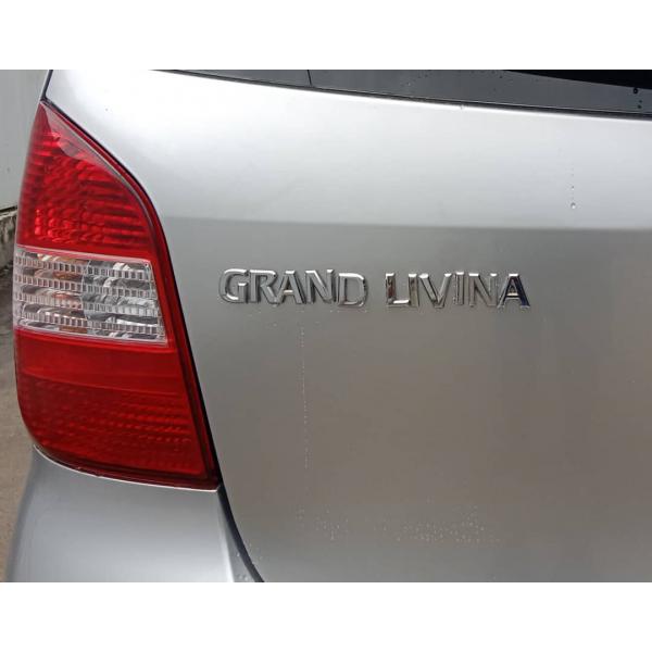  Nissan Grand Livina