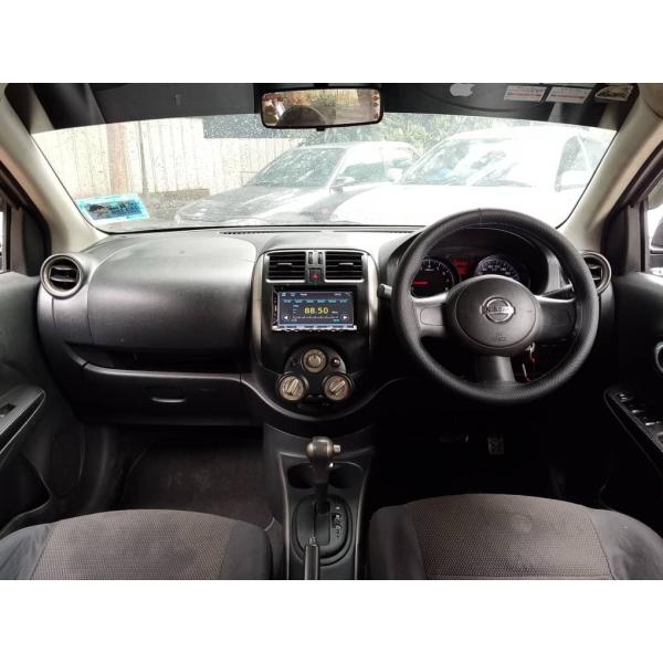 Nissan Almera
