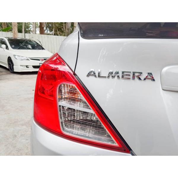 Nissan Almera