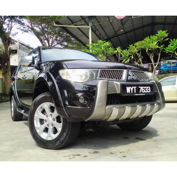  Mitsubishi Triton