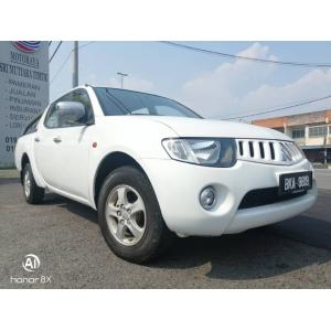  Mitsubishi Triton