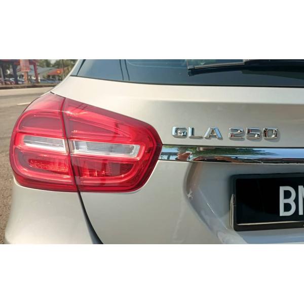  Mercedes-Benz GLA250