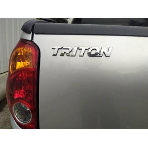  Mitsubishi Triton