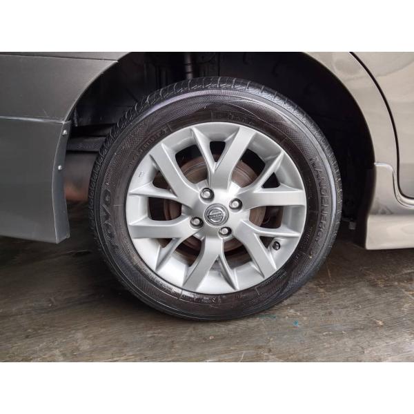 Nissan Almera