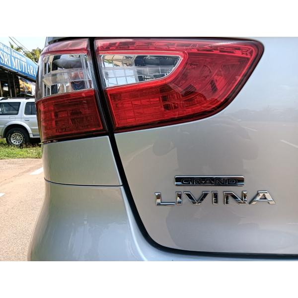  Nissan Grand Livina