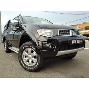  Mitsubishi Triton