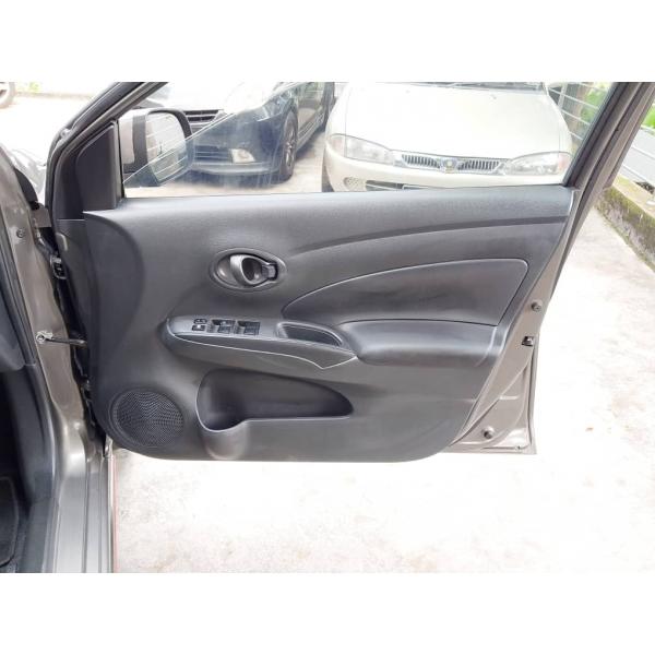 Nissan Almera