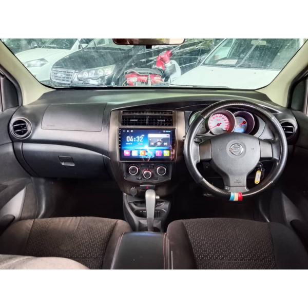  Nissan Grand Livina