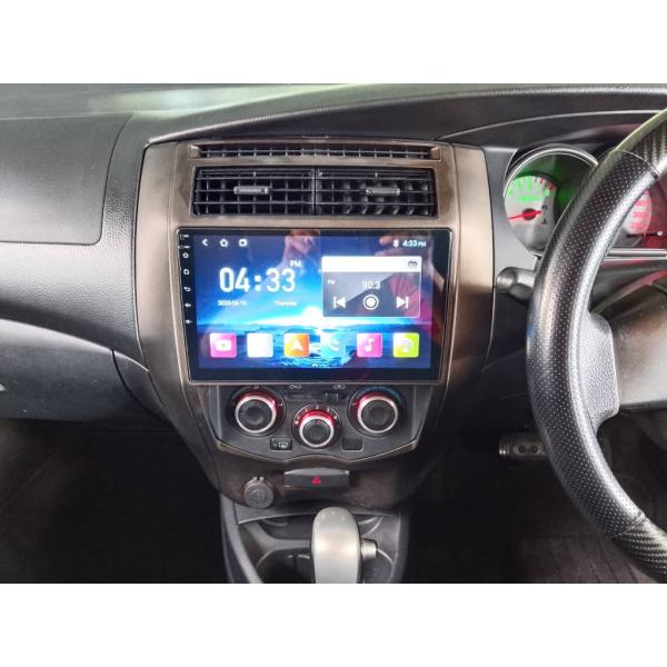  Nissan Grand Livina