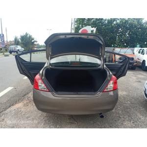 Nissan Almera