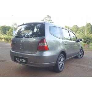  Nissan Grand Livina