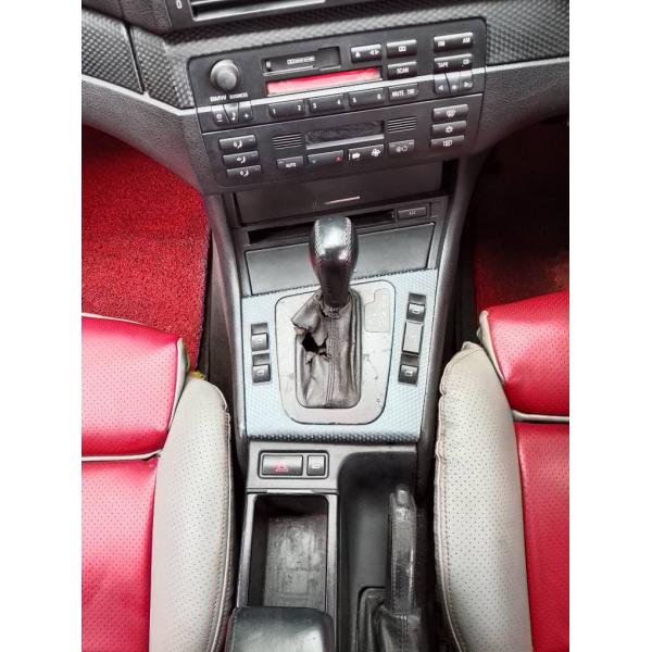  BMW 323i