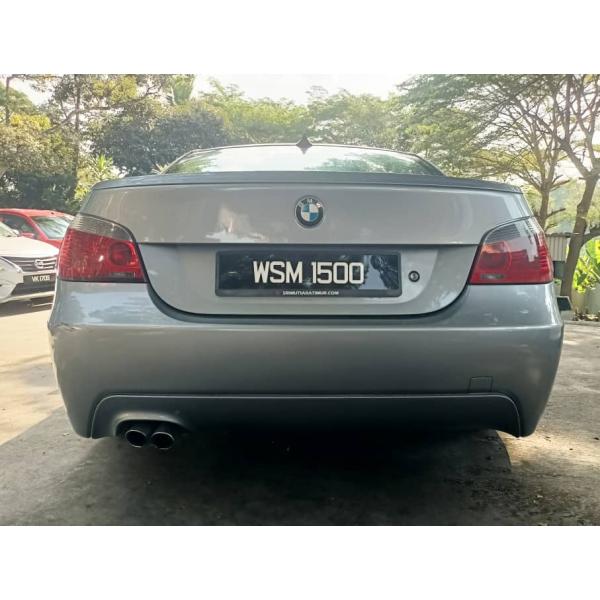  BMW 530i